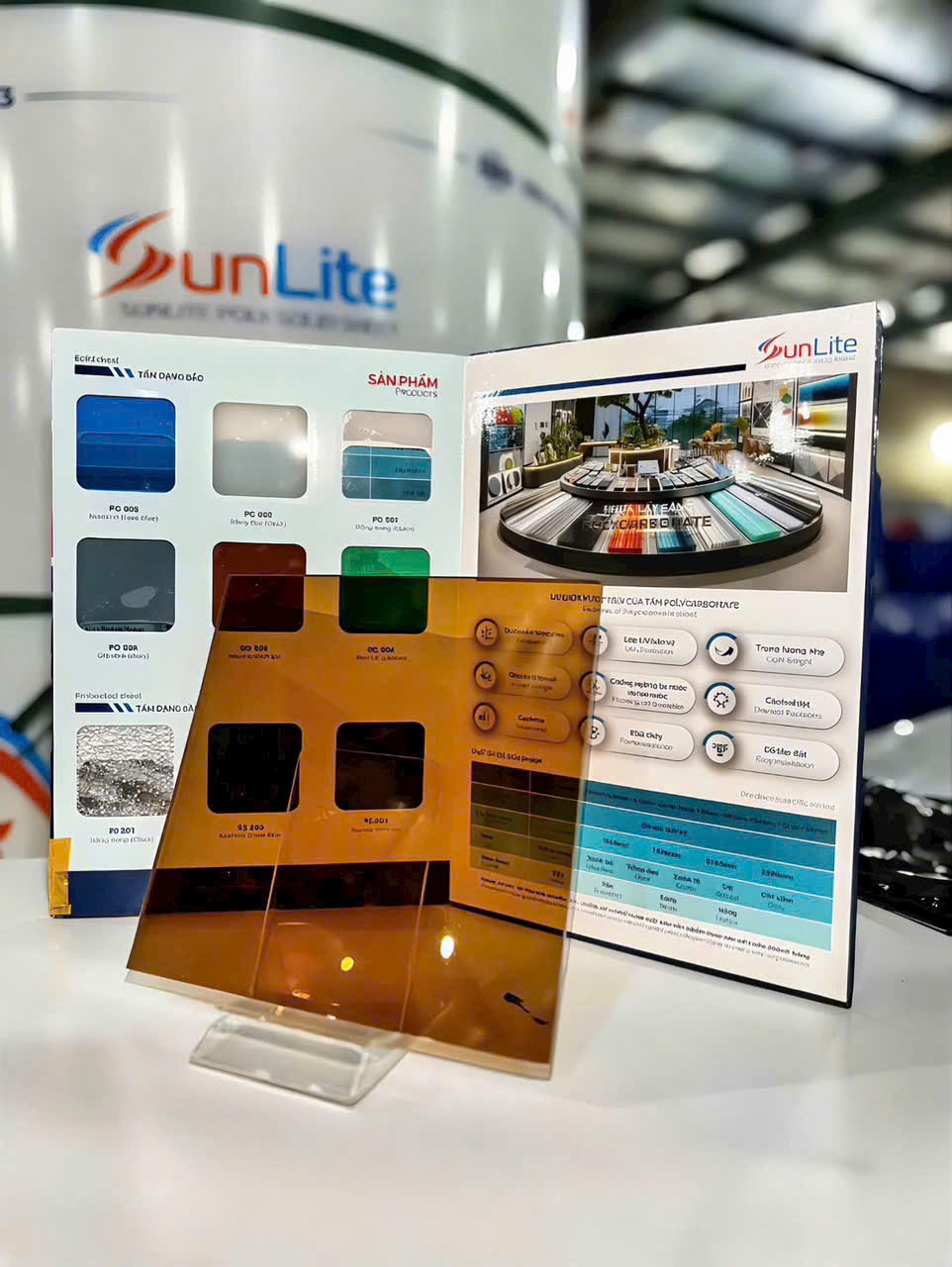 Tấm nhựa Polycarbonate Sunlite đặc dày 4.5 ly (mm)
